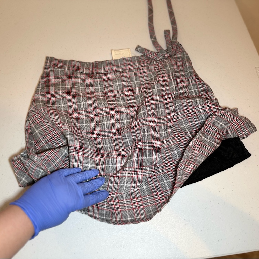 Style Rack Gray Red Mini Wrap Skort - Picture 8 of 8